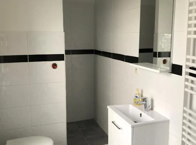 بيت للعطل Ferme De La Roque Millieres